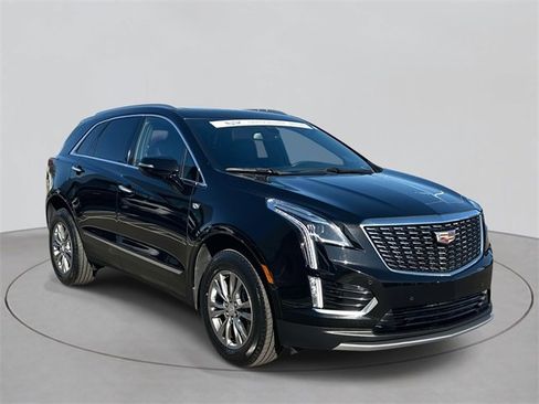 Certified 2022 Cadillac XT5 Premium Luxury w/ LPO, Floor Liner Package image 33