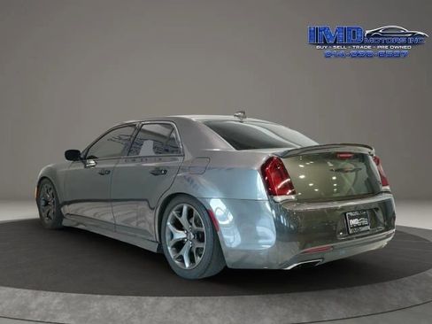 Used 2022 Chrysler 300 S w/ Comfort Group RWD image 34