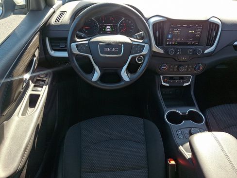 Used 2022 GMC Terrain SLE w/ Driver Convenience Package image 11