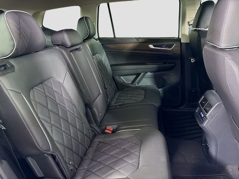 New 2026 Volkswagen Atlas SEL Premium R-Line AWD/4WD image 31