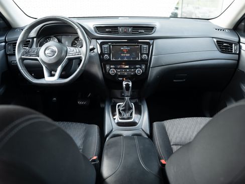 Used 2019 Nissan Rogue SV AWD/4WD image 8