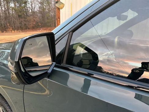 Used 2025 Cadillac Escalade Sport image 11