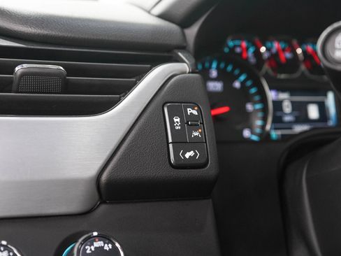 Used 2020 GMC Yukon XL SLT w/ Open Road Package AWD/4WD image 30