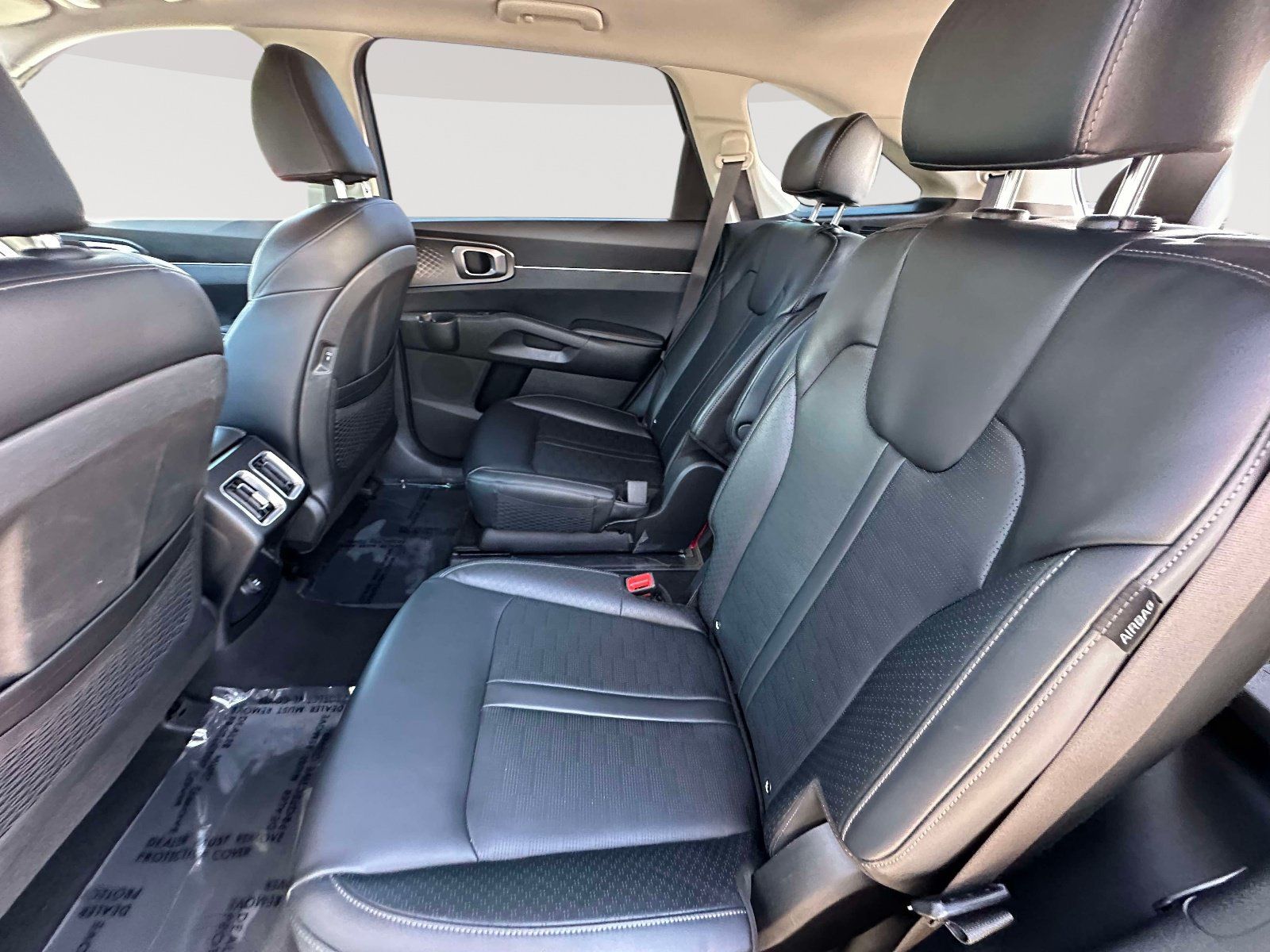 Used 2025 Kia Sorento EX AWD/4WD image 33