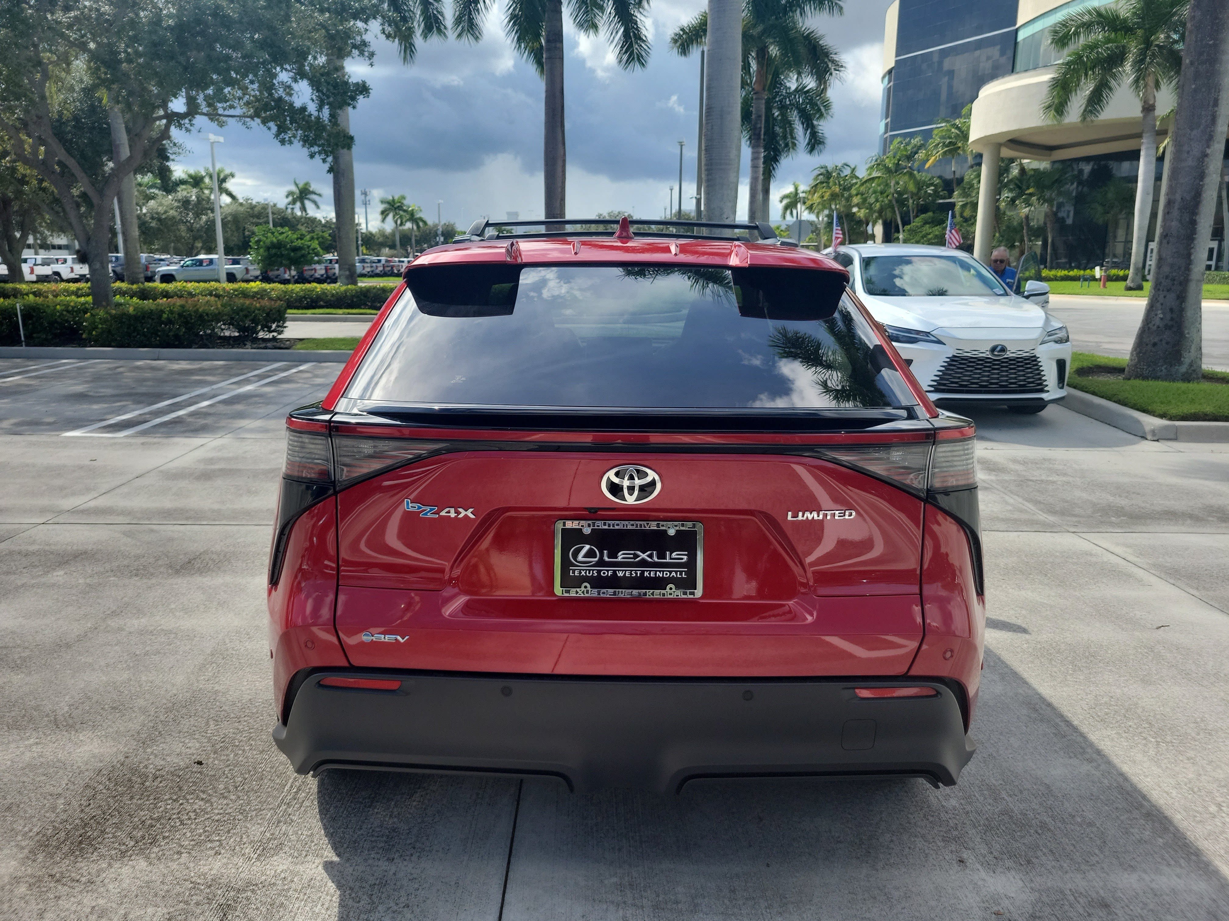 Used 2024 Toyota bZ4X FWD image 7