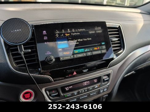 Used 2021 Honda Pilot Special Edition image 11
