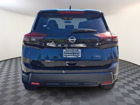 New 2026 Nissan Rogue S image 5
