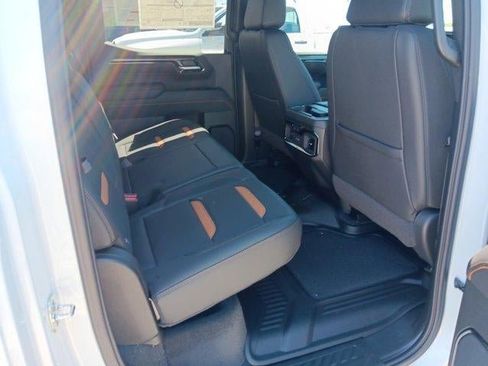 New 2026 GMC Sierra 1500 AT4 w/ AT4 Premium Package AWD/4WD image 17