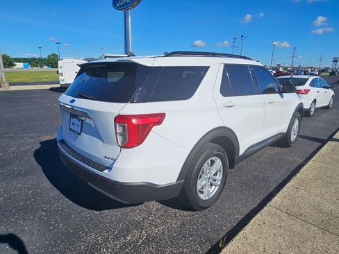 Used 2022 Ford Explorer XLT w/ Equipment Group 202A AWD/4WD image 6