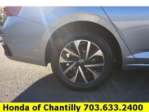 Used 2022 Volkswagen Jetta S image 28