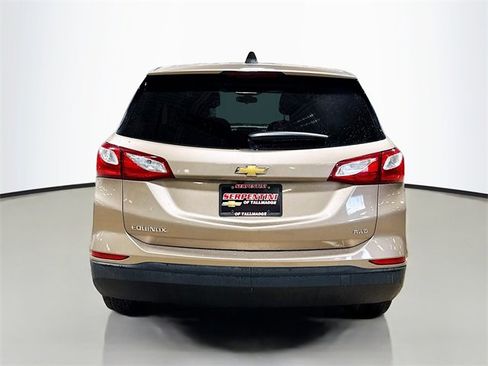 Used 2019 Chevrolet Equinox LS w/ LS Convenience Package image 8
