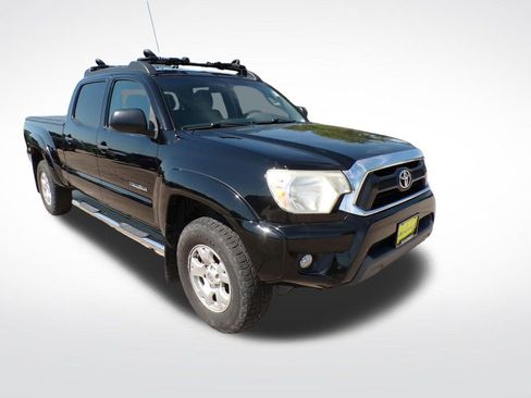 Used 2014 Toyota Tacoma 4x4 Double Cab w/ SR5 Package image 9