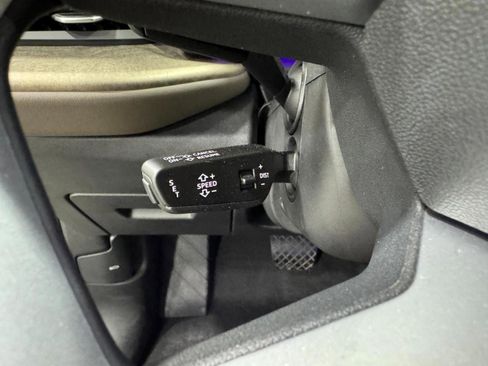 Certified 2025 Audi Q5 Premium w/ Convenience Package image 28