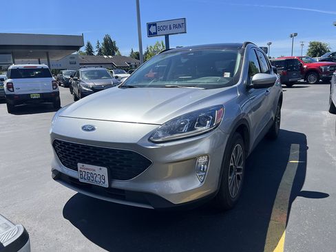 Used 2021 Ford Escape SEL w/ Technology Package AWD/4WD image 1