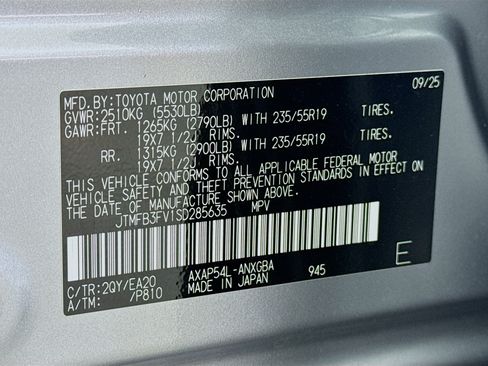 Certified 2025 Toyota RAV4 XSE w/ Premium Package AWD/4WD image 36