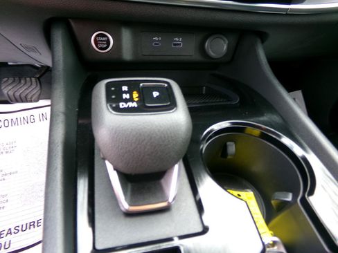 Used 2023 Nissan Rogue S FWD image 14