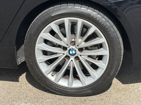 Used 2021 BMW 530i w/ Convenience Package RWD image 25