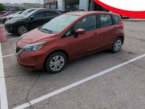 Used 2019 Nissan Versa Note SV FWD image 1