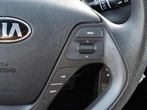 Used 2017 Kia Forte LX FWD image 24