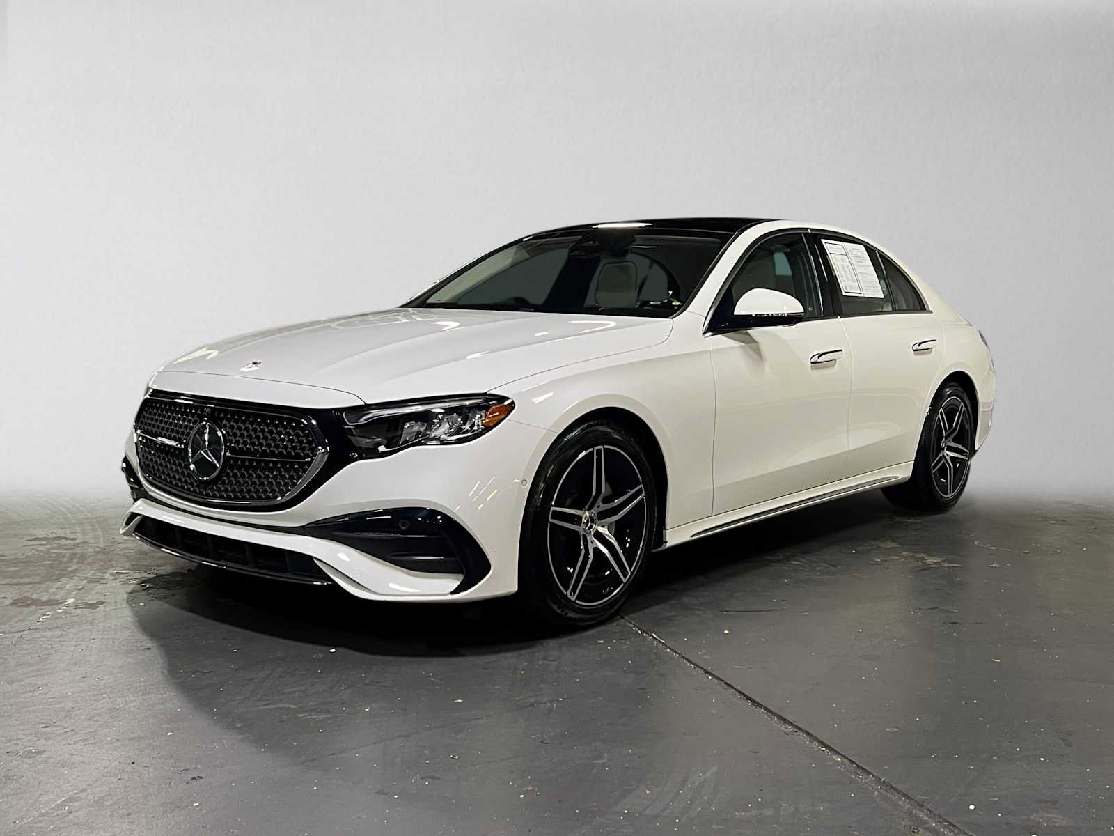 Used 2025 Mercedes-Benz E 350 Sedan image 7