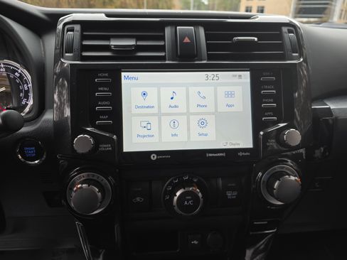 Used 2023 Toyota 4Runner TRD Off-Road Premium image 19