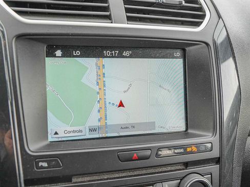 Used 2017 Ford Explorer XLT w/ Equipment Group 202A image 16