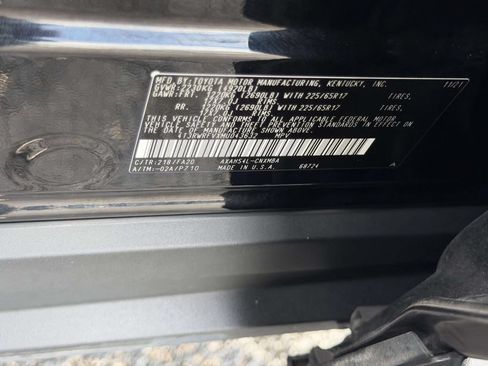 Used 2021 Toyota RAV4 XLE w/ Convenience Package AWD/4WD image 26