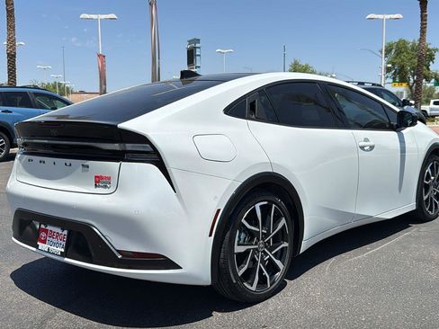 Used 2025 Toyota Prius Plug-In Hybrid w/ Limited Premium Package FWD image 9