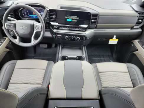 New 2026 Chevrolet Silverado 2500 ZR2 image 10