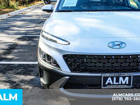 Used 2023 Hyundai Kona Limited image 12