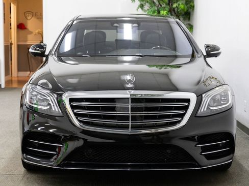 Used 2018 Mercedes-Benz S 560 4MATIC Sedan w/ AMG Line Exterior image 12