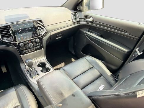 Used 2021 Jeep Grand Cherokee Limited AWD/4WD image 26