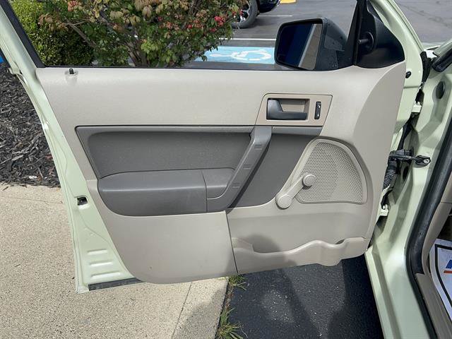 Used 2010 Ford Focus S FWD image 8