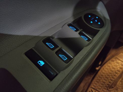 Used 2019 Ford Escape SEL FWD image 27