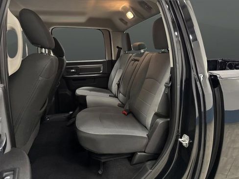 Used 2022 RAM 1500 Classic SLT image 27