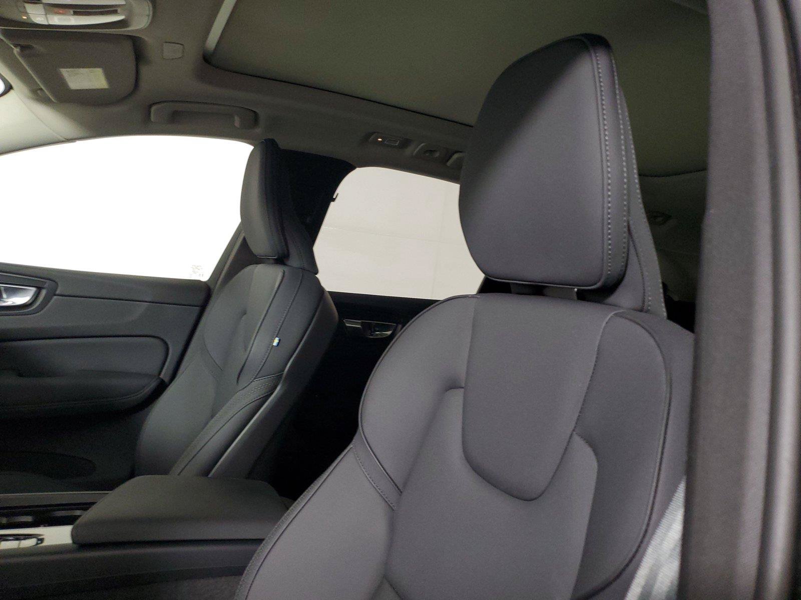 Certified 2026 Volvo XC60 B5 Plus AWD/4WD image 23