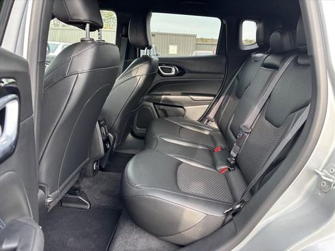 New 2025 Jeep Compass Latitude w/ Altitude Special Edition image 11