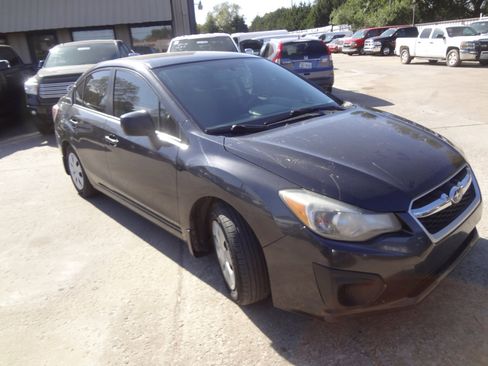 Used 2012 Subaru Impreza 2.0i image 3