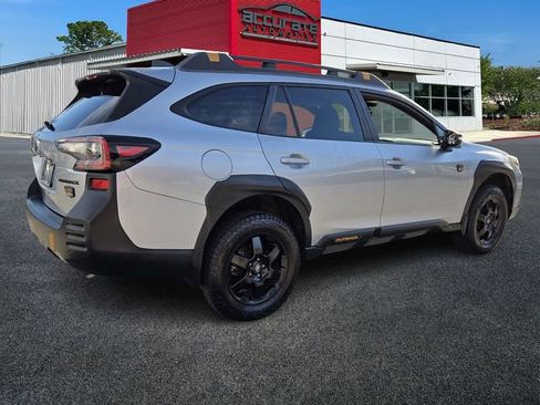 Used 2022 Subaru Outback Wilderness image 5
