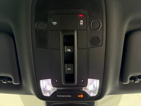 Used 2020 Audi Q3 2.0T Premium w/ Convenience Package image 29