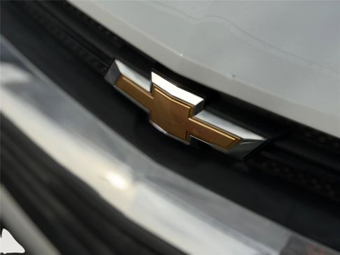 Used 2022 Chevrolet TrailBlazer LT w/ Driver Confidence Package image 29