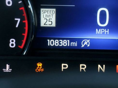 Used 2020 Ford Explorer Limited w/ Class III Trailer Tow Package image 10