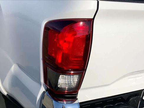 Used 2019 Toyota Tacoma SR5 image 25