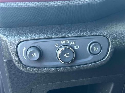 Used 2021 Chevrolet TrailBlazer RS w/ Sun and Liftgate Package image 15