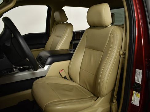 Used 2016 Ford F150 Lariat image 12