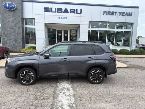 Used 2026 Subaru Forester Premium AWD/4WD image 2
