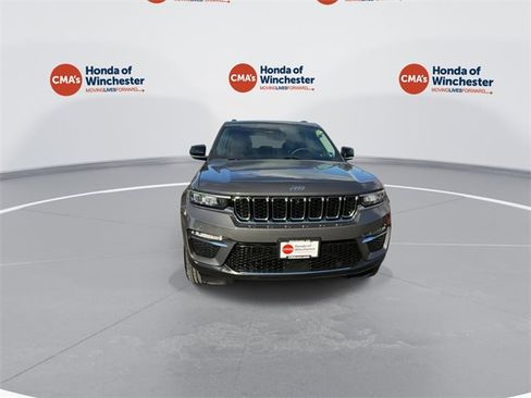 Used 2023 Jeep Grand Cherokee Limited w/ Luxury Tech Group II image 3