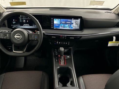 New 2026 Nissan Kicks SR w/ Cold Weather Package image 13