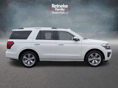 Certified 2024 Ford Expedition Platinum AWD/4WD image 4