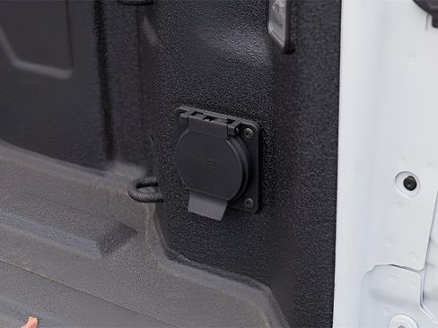 New 2026 GMC Sierra 1500 SLT image 30